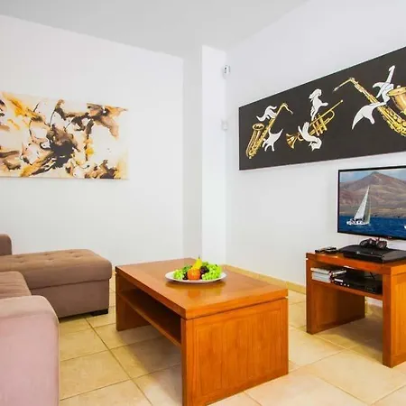 Villa Playa Blanca Sleeps 8 Pool Air Con Wifi Playa Blanca (Lanzarote)